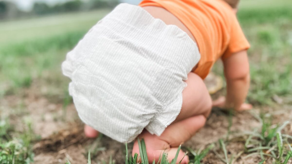 TCF Diapers Guide: Why Totally Chlorine Free Matters - The Baby Bump